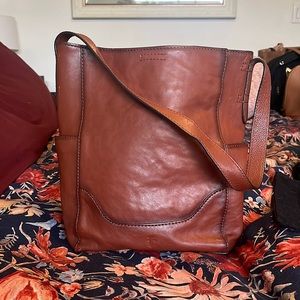 Frye Bucket Shoulder Bag - cognac